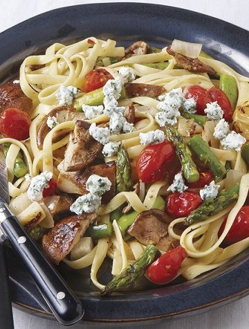 Fettuccine com Aspargos Grelhados e Shiitake