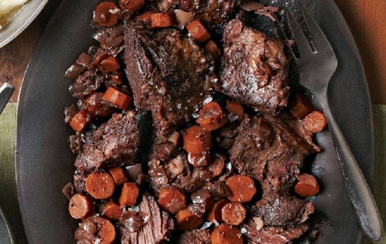 Carne Assada ao Vinho Tinto Assada com Porcini