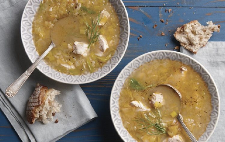 Sopa de Alho-poró com Frango e Arroz