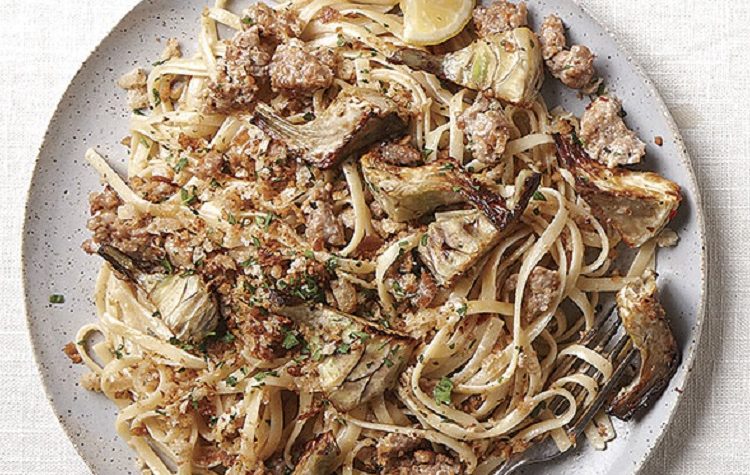 Linguine Picante com Alcachofras Amanteigadas