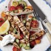 Salada Horiataki de Frango com Tzatziki